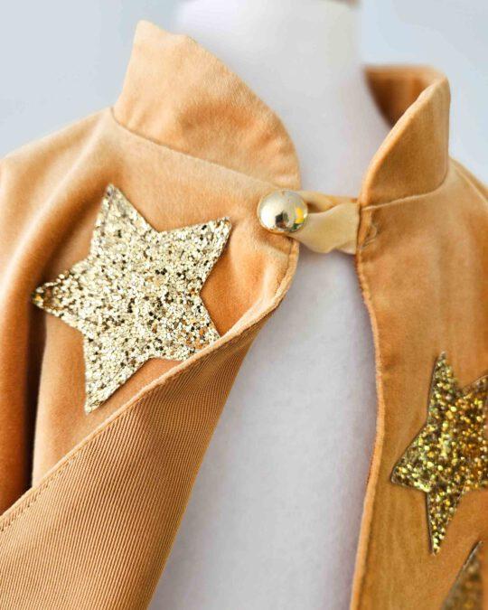 Cape étoilée en velours de coton avec étoiles pailletées d'or et doublure en Tencel pour les costumes de Noël ou de cirque.