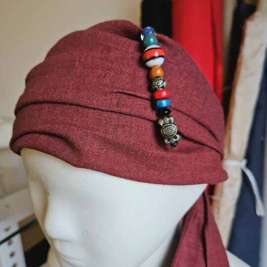 Atelier Spatz Jack Sparrow inspiriertes Piratenstirnband aus reinem Leinen mit Perlen