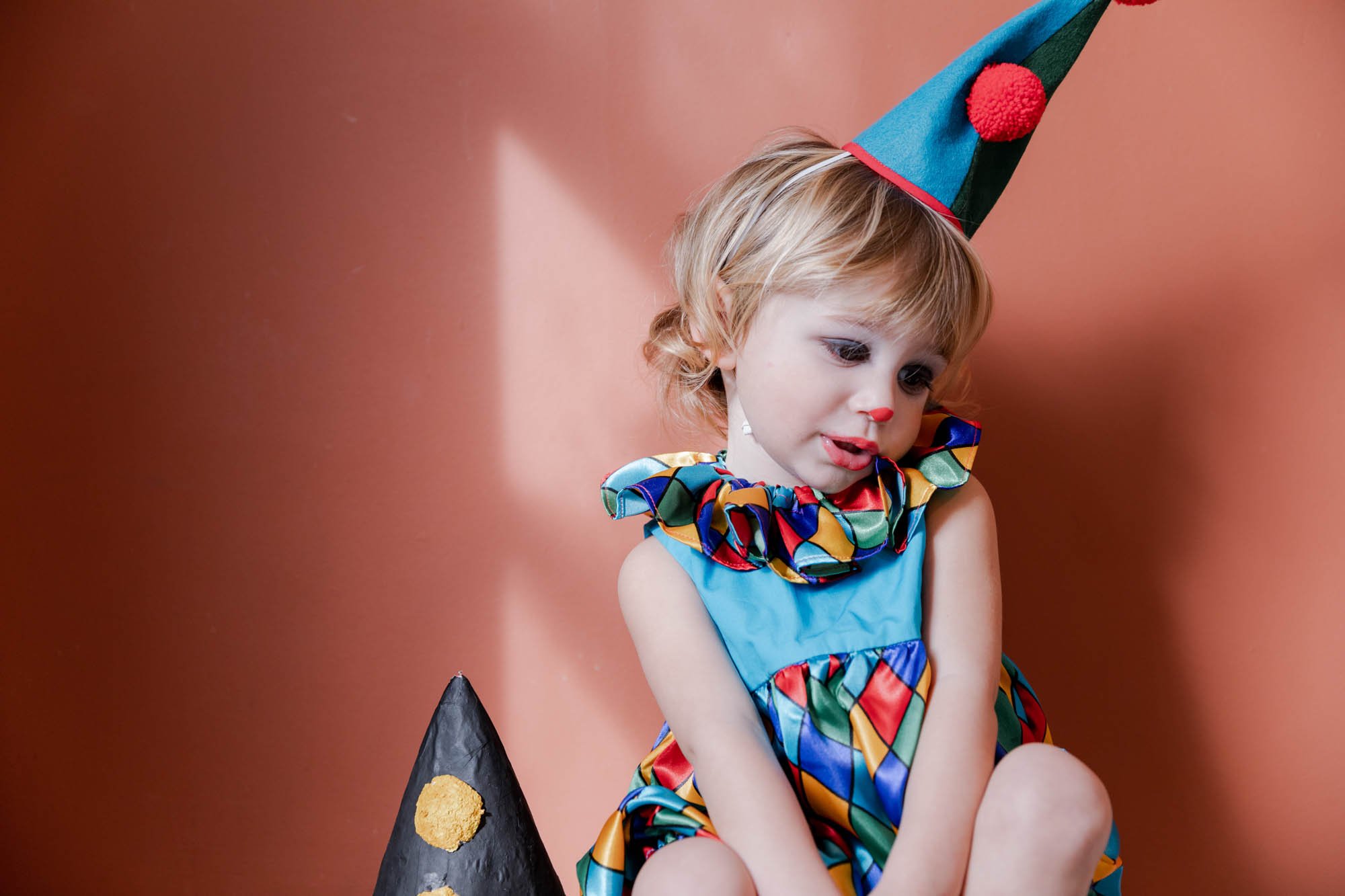 Costume de clown pour bébés et jeunes enfants - Robe à bretelles et chapeau